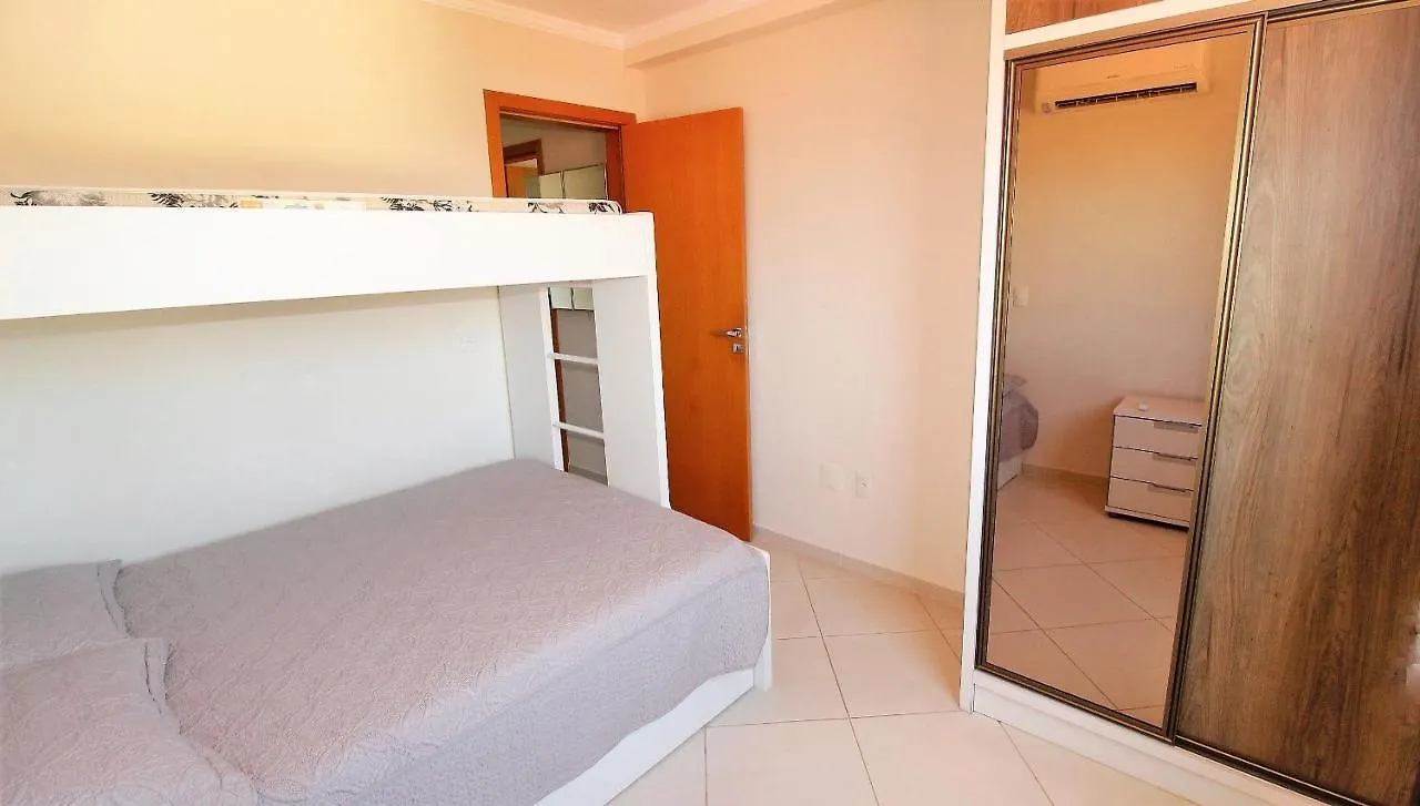 1024 - Apartamento Em Bombinhas Para Locacao De Temporada - Praia De Bombas